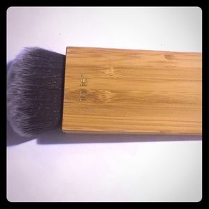 Tarte conture and bronze brush